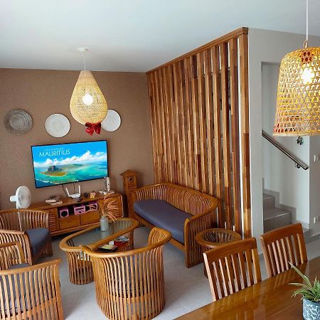 Golden Square Villa & Private Pool Flic-en-Flacq エクステリア 写真