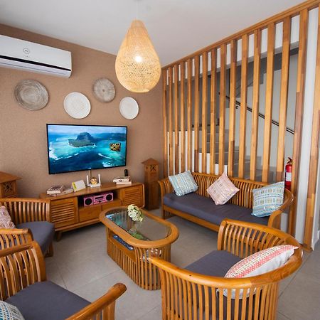 Golden Square Villa & Private Pool Flic-en-Flacq エクステリア 写真