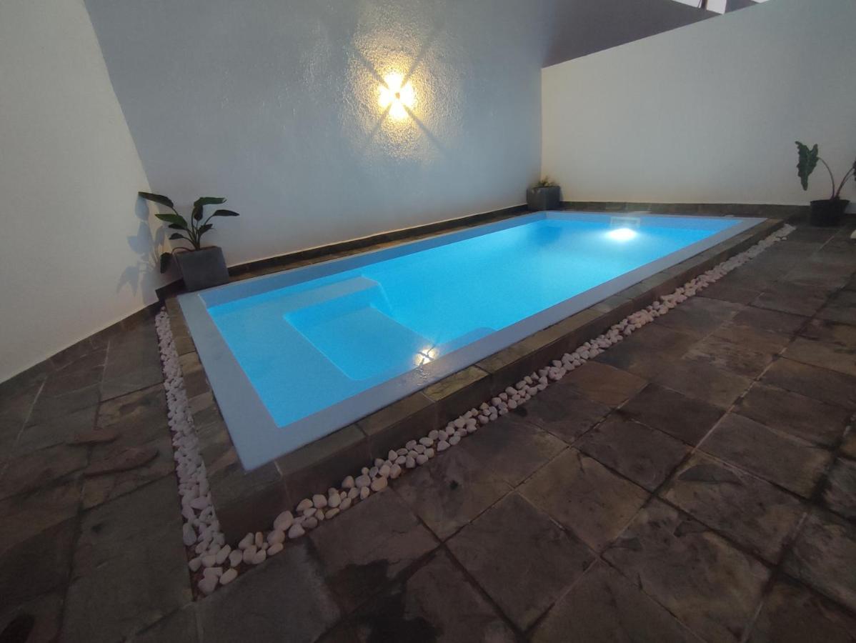 Golden Square Villa & Private Pool Flic-en-Flacq エクステリア 写真